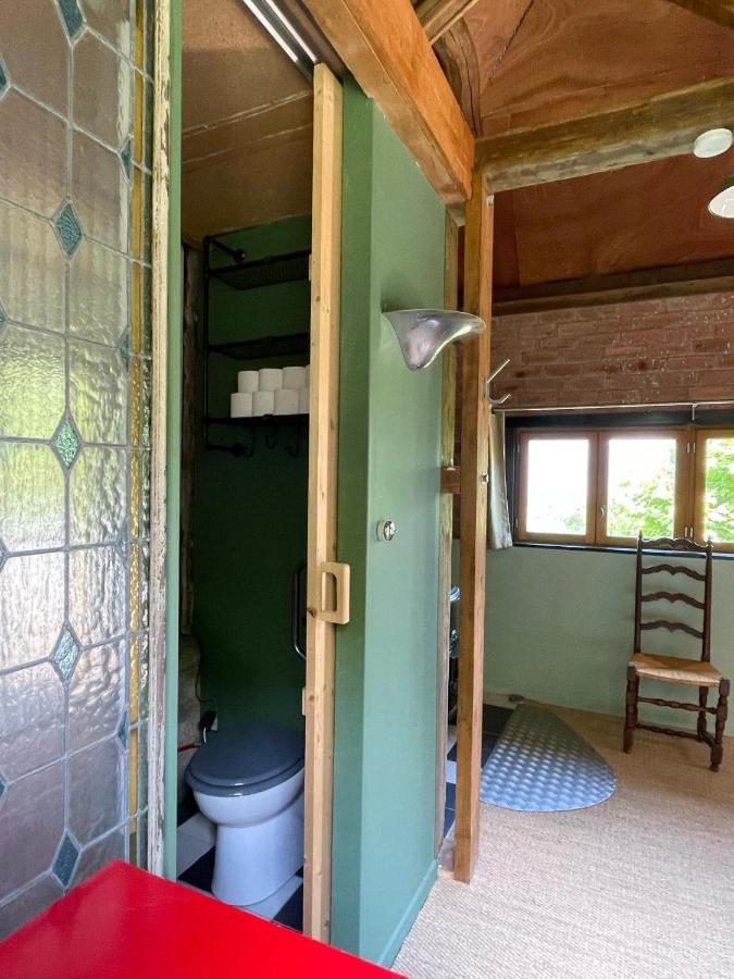Jolie Cabane Avec Jacuzzi Pour Les Amoureux De La Nature Tullins Ngoại thất bức ảnh